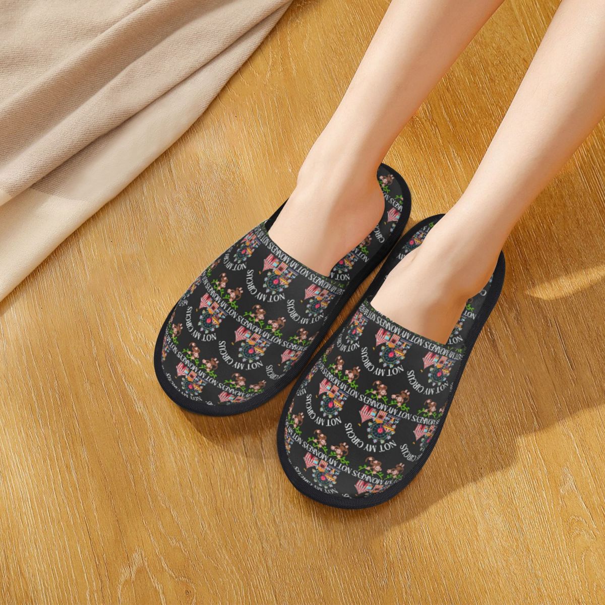 Women Shoes Quote - カスタム「Not My Circus Not My Monkeys」の引用文入りスリッパ、メモリーフォーム、暖かく柔らかい女性用室内スリッパ、寝室用快適シューズ