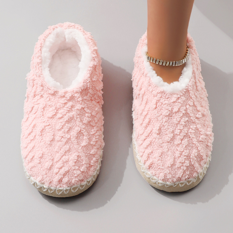 Women Shoes For Winter - おしゃれでシンプルな無地の、秋・冬用の厚底、縫い合わせられた、つま先が覆われた女性用ルームスリッパ。暖かく、床に優しい。