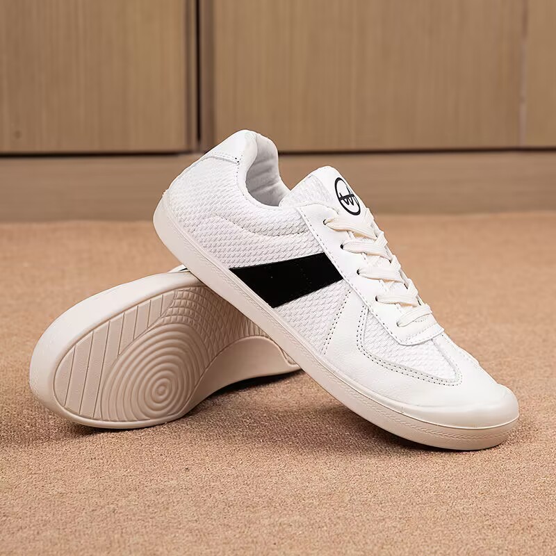 Women'S Shoes For Tennis - 女性のスポーツシューズ高級カジュアルテニスアウトドアウォーキングランニングファッションフラットホワイトメッシュ快適なスニーカーシューズ女性用