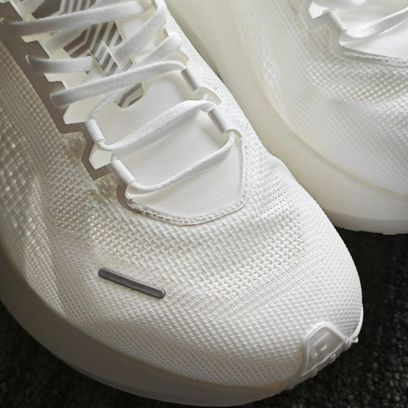 プロのランニングシューズユニセックス高級ブランドトレーニング - Women'S Shoes Vs Men'S のレビューと価格