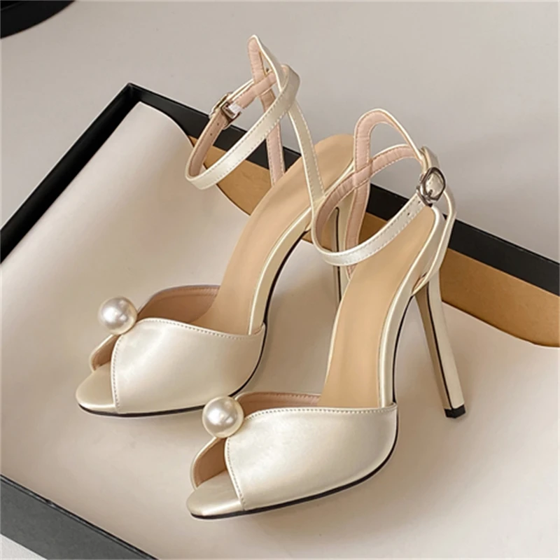 Eilyken セクシーなストリングビーズオープントゥサンダ - Women Shoes Zara のレビューと価格