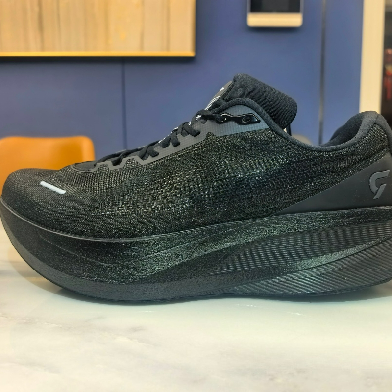 DYNAFISH ランニングシューズ メンズ レディース 高 - Women'S Shoes Vs Men'S のレビューと価格