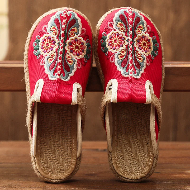 女性用リネン刺embroideryミュール,フラットスリッパ - Women'S Shoes Vegan のレビューと価格