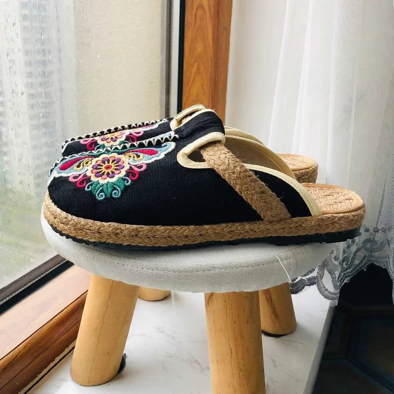 女性用リネン刺embroideryミュール,フラットスリッパ - Women'S Shoes Vegan のレビューと価格