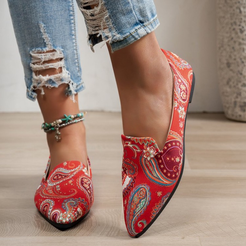 新しい秋の婦人靴カジュアルでファッショナブルなポインテッドト - Pointed Toe Flat のレビューと価格